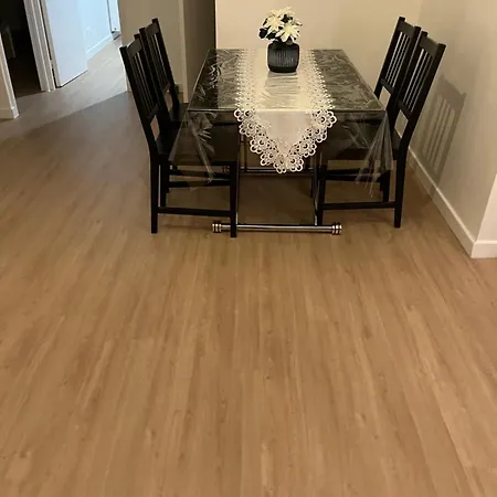 Apparemment Familial Apartment *